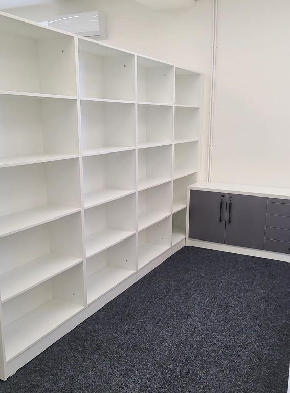 Kancelářský nábytek